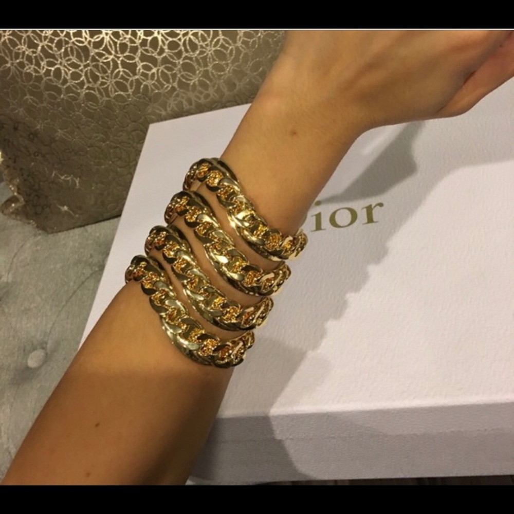 ❗️sale❗️Amazing gold tone cuff